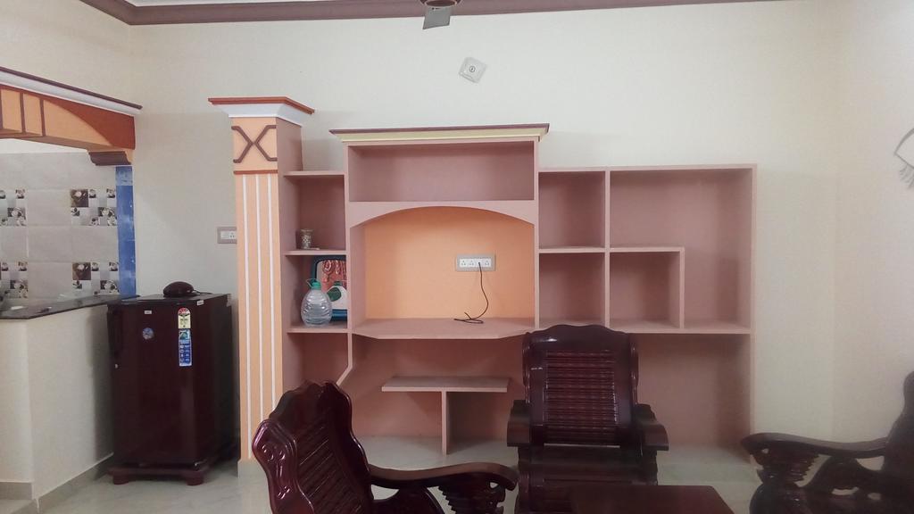 Sabri Guest House Tiruvannamalai Exterior photo